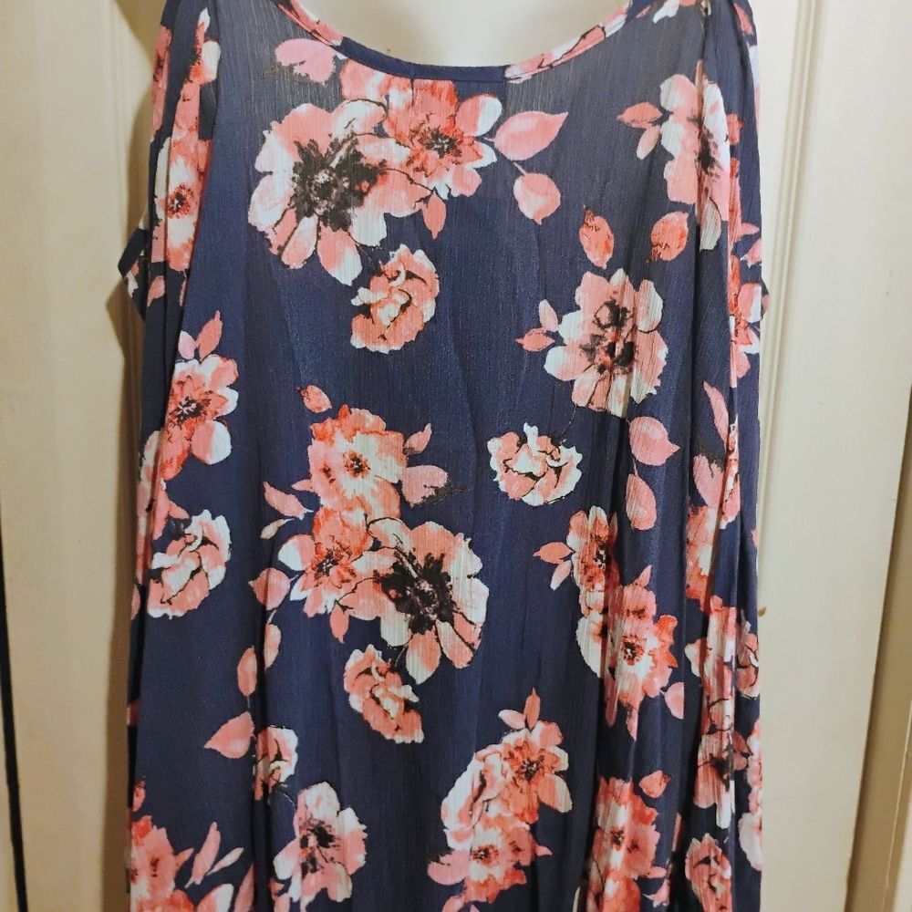 Floral Camisole Top - Navy and Pink - Picture 7 of 9